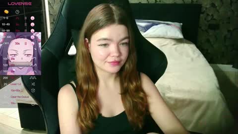NicoleMeew online show from November 19, 2025, 1:16 am