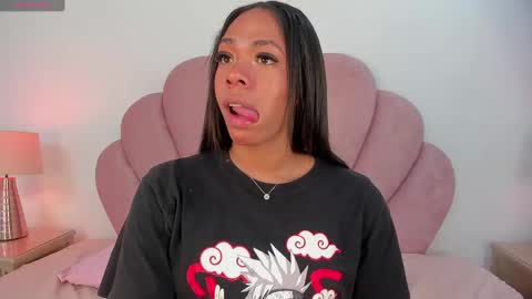 NICOLE online show from January 29, 2025, 1:07 pm