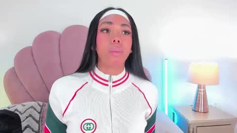 NICOLE online show from December 15, 2025, 12:53 pm