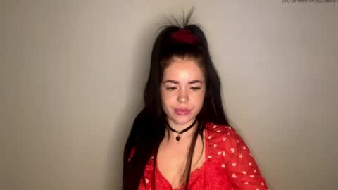 Nicole online show from April 23, 2026, 8:22 pm