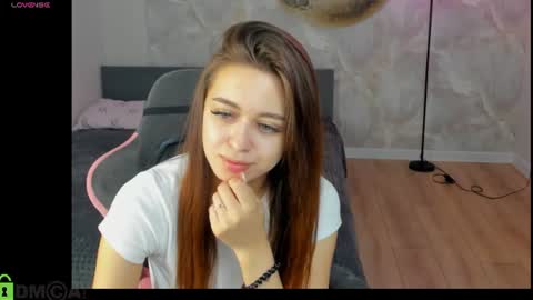 Snapshot of nicolerossss chatting on August 2, 2026, 2:10 am NicoleRossss online show from August 2, 2026, 2:10 am