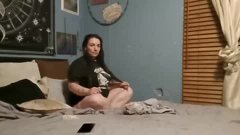 nicolescontent2025 online show from April 9, 2026, 3:06 am