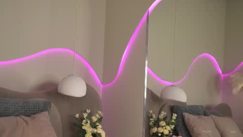 Snapshot of nicolespace chatting on July 13, 2026, 4:04 am Nicole Space online show from July 13, 2026, 4:04 am