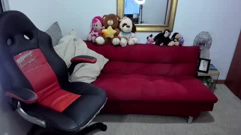 Nicolettcolin  online show from February 19, 2025, 3:06 am