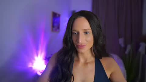 nicolette__shea_ online show from July 6, 2026, 6:10 pm