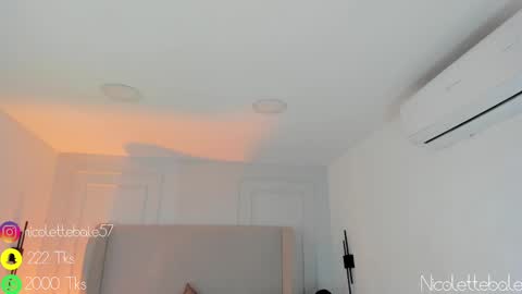 Nicole online show from March 8, 2025, 11:16 am