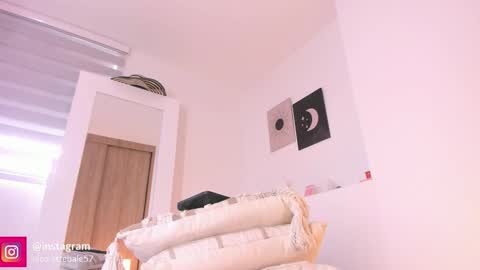 Snapshot of nicolettebale chatting on January 6, 2026, 1:04 pm Nicole online show from January 6, 2026, 1:04 pm