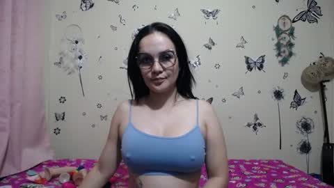 Snapshot of nicolle_sky chatting on July 9, 2026, 8:40 am nicolle_sky online show from July 9, 2026, 8:40 am