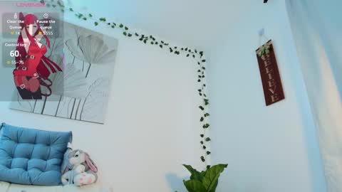 Nicolle online show from September 22, 2025, 1:02 pm