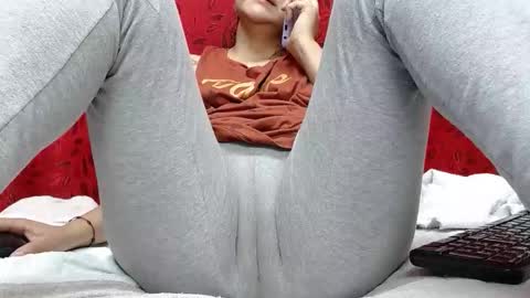 NICOLLE online show from February 14, 2026, 9:55 pm