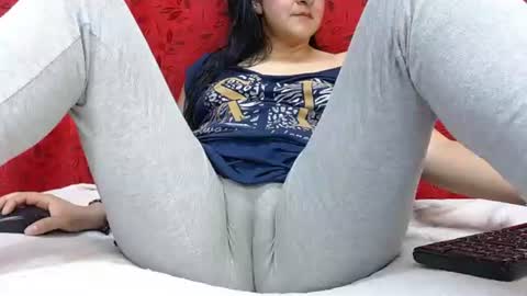 Snapshot of nicolleowens chatting on July 8, 2026, 10:58 pm NICOLLE online show from July 8, 2026, 10:58 pm