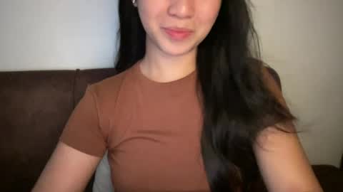 Snapshot of nicollete_snow chatting on July 18, 2026, 5:28 pm NIC 333 online show from July 18, 2026, 5:28 pm