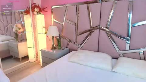 Snapshot of nicollevsconttei chatting on January 15, 2026, 7:17 pm nicollevsconttei online show from January 15, 2026, 7:17 pm