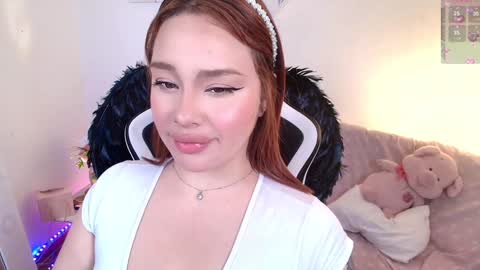 Snapshot of nicolthompsonn chatting on January 3, 2025, 12:54 am Nicol online show from January 3, 2025, 12:54 am