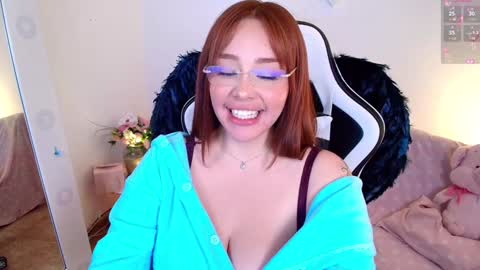 Snapshot of nicolthompsonn chatting on January 20, 2025, 4:54 am Nicol online show from January 20, 2025, 4:54 am