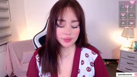 Snapshot of nicolthompsonn chatting on October 14, 2025, 1:50 am Nicol online show from October 14, 2025, 1:50 am