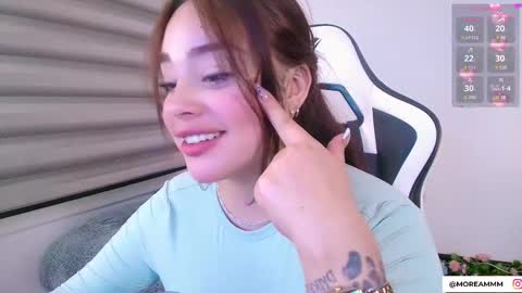 Snapshot of nicolthompsonn chatting on January 16, 2026, 12:36 am Nicol online show from January 16, 2026, 12:36 am