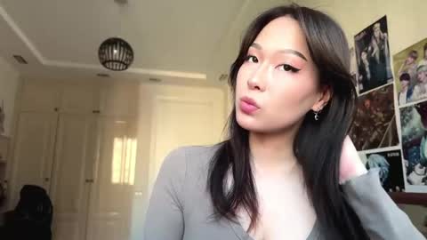 Snapshot of nievesshippey chatting on May 2, 2026, 8:30 am Hanna online show from May 2, 2026, 8:30 am