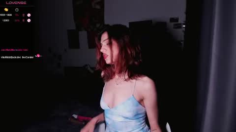 Snapshot of nightfloatt chatting on June 20, 2026, 11:40 pm Daisy online show from June 20, 2026, 11:40 pm