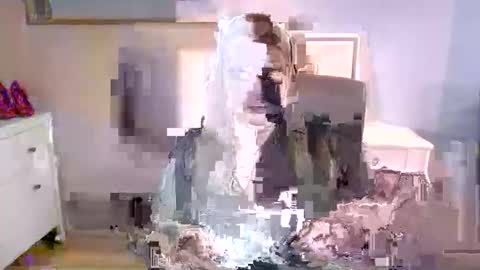 Holly online show from February 9, 2026, 5:11 am