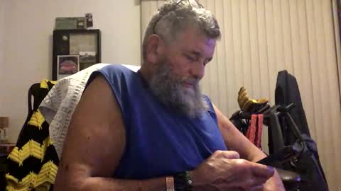 nightmoves1970 online show from November 23, 2025, 4:01 am