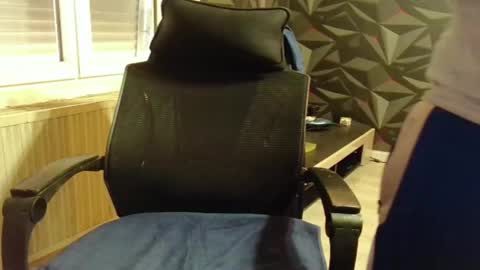 niglo620 online show from April 20, 2026, 1:36 pm