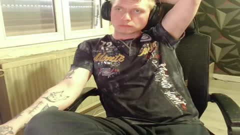 niglo620 online show from April 21, 2026, 1:06 pm