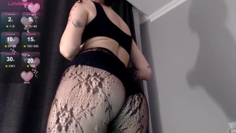 Niia online show from January 20, 2025, 2:25 pm