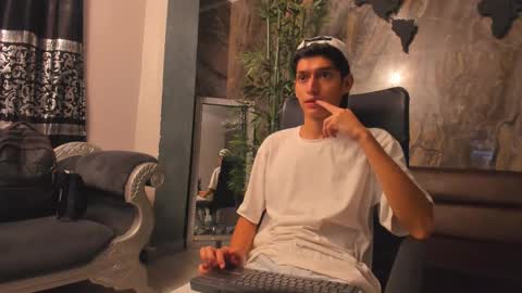 Nick online show from November 1, 2025, 11:29 pm