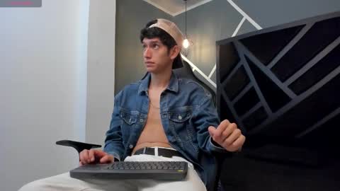 Nick online show from November 16, 2025, 1:49 pm