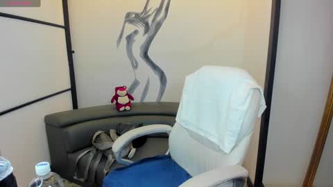 Anni online show from January 30, 2025, 12:07 am