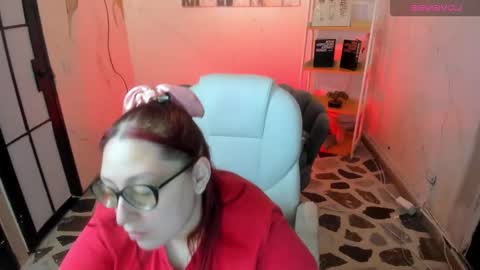 Anni online show from September 16, 2025, 6:20 pm