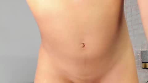 Niicole online show from September 27, 2025, 8:03 pm