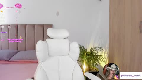 Snapshot of niicoleta2 chatting on February 13, 2026, 6:37 pm Niicoleta online show from February 13, 2026, 6:37 pm