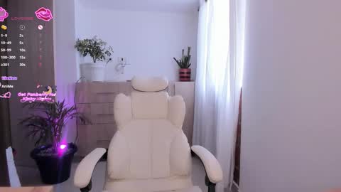 Snapshot of niicoleta2 chatting on March 2, 2026, 9:21 pm Niicoleta online show from March 2, 2026, 9:21 pm