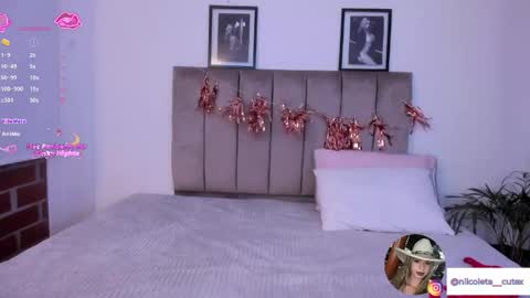 Snapshot of niicoleta2 chatting on May 22, 2026, 8:42 am Niicoleta online show from May 22, 2026, 8:42 am