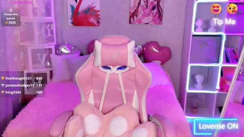 Nicole  online show from December 8, 2024, 5:18 am