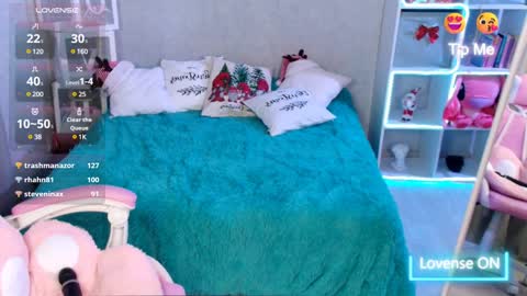 Nicole  online show from December 24, 2024, 9:17 am