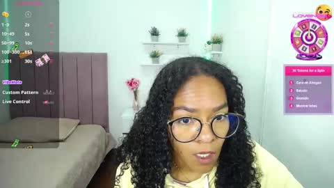          online show from September 25, 2025, 3:05 pm