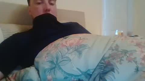 Snapshot of nijinsky11 chatting on May 2, 2026, 4:01 pm Nijinsky11 online show from May 2, 2026, 4:01 pm