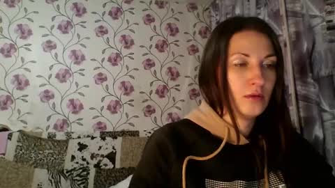 nika_smily online show from November 24, 2025, 4:07 pm