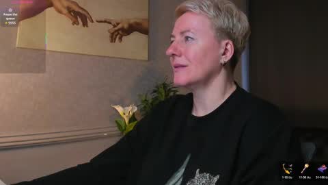 Snapshot of nika_smit chatting on May 2, 2026, 5:12 am Nika online show from May 2, 2026, 5:12 am