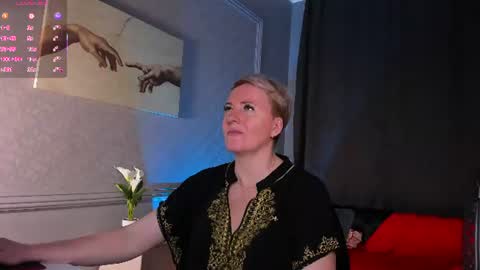 Snapshot of nika_smit chatting on June 19, 2026, 9:57 am Nika online show from June 19, 2026, 9:57 am
