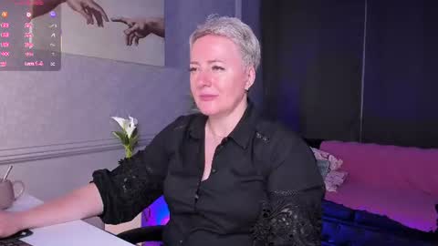 Snapshot of nika_smit chatting on June 27, 2026, 7:13 am Nika online show from June 27, 2026, 7:13 am