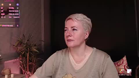 Snapshot of nika_smit chatting on July 11, 2026, 5:10 am Nika online show from July 11, 2026, 5:10 am