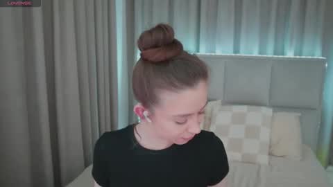 Snapshot of nikaletta chatting on May 13, 2026, 9:44 pm Nika online show from May 13, 2026, 9:44 pm
