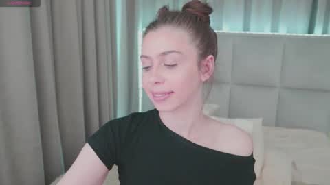 Snapshot of nikaletta chatting on May 15, 2026, 11:34 pm Nika online show from May 15, 2026, 11:34 pm