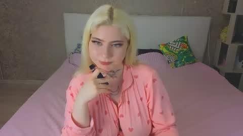 Snapshot of nikarocks chatting on June 11, 2026, 9:46 pm nikarocks online show from June 11, 2026, 9:46 pm