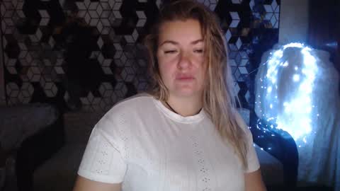 Nika online show from November 24, 2025, 3:50 am