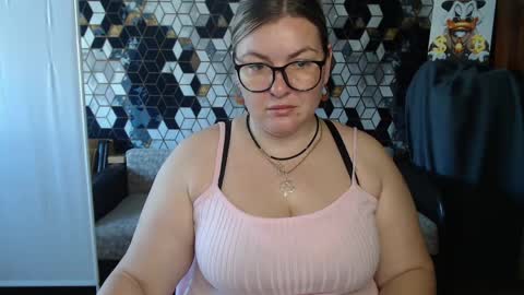Snapshot of nikaskylink chatting on May 8, 2026, 5:02 am Nika online show from May 8, 2026, 5:02 am